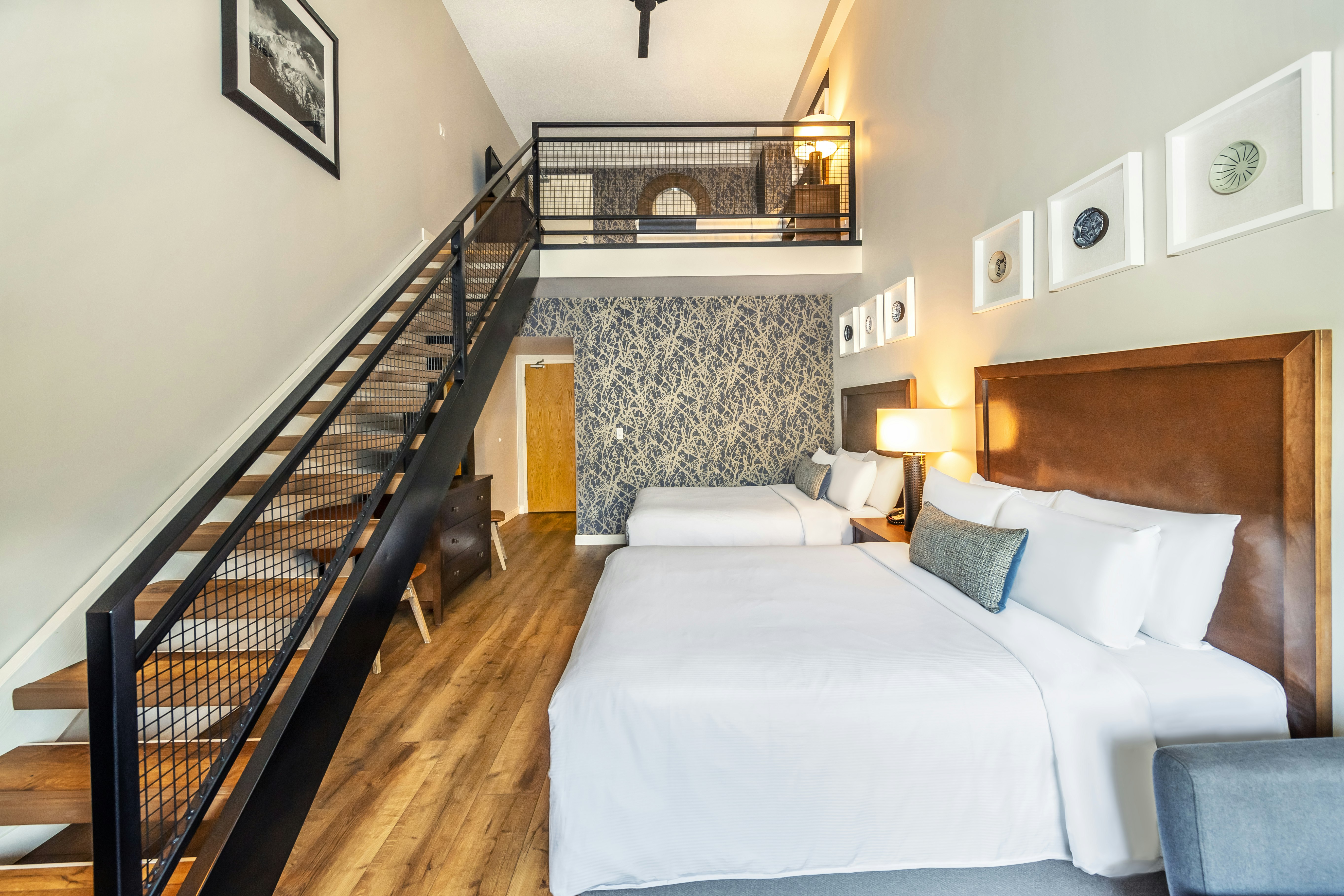 Banff Inn 23/81