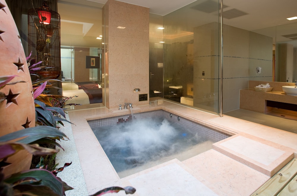 Yes Motel City Resort Paradise 23/50