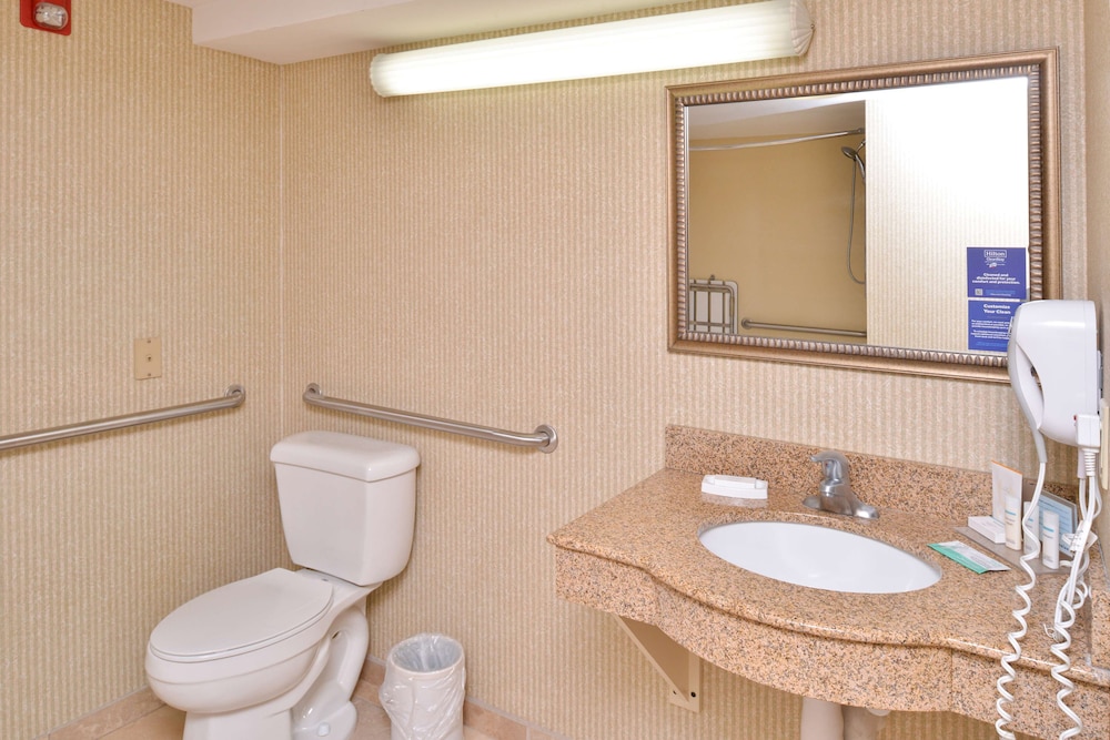 Hampton Inn Wytheville 22/53