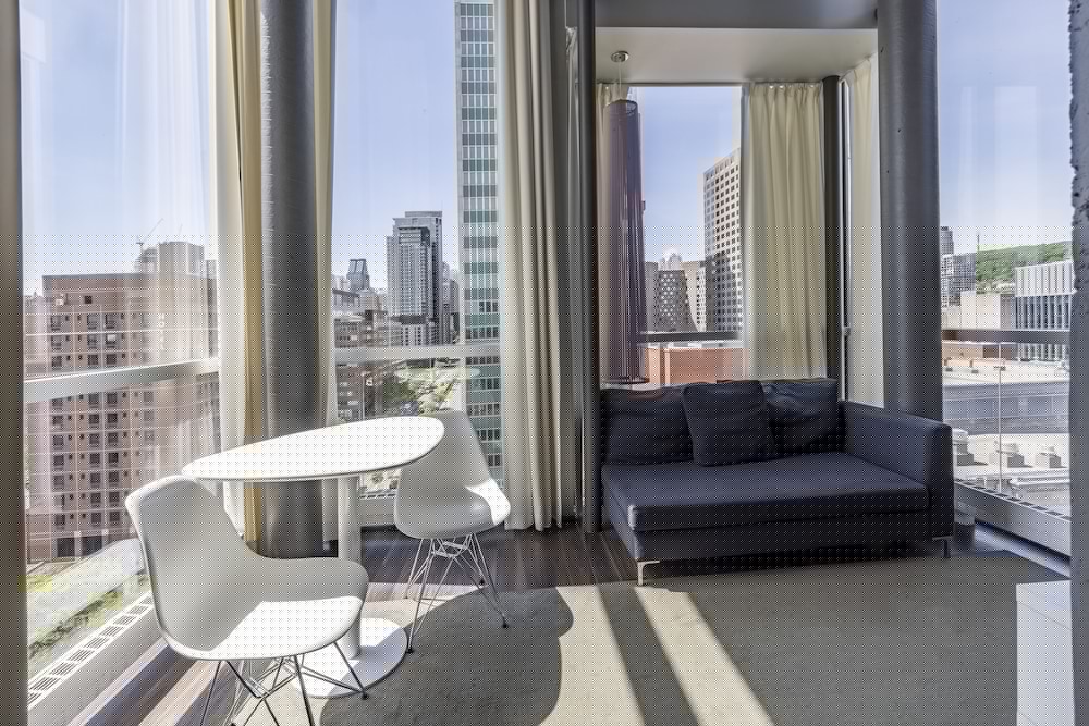 Hotel Zero 1 64/82