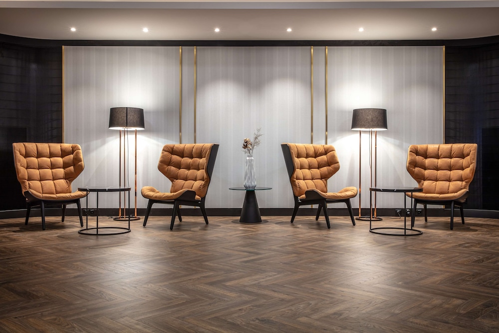 RADISSON BLU HOTEL BASEL 60/74