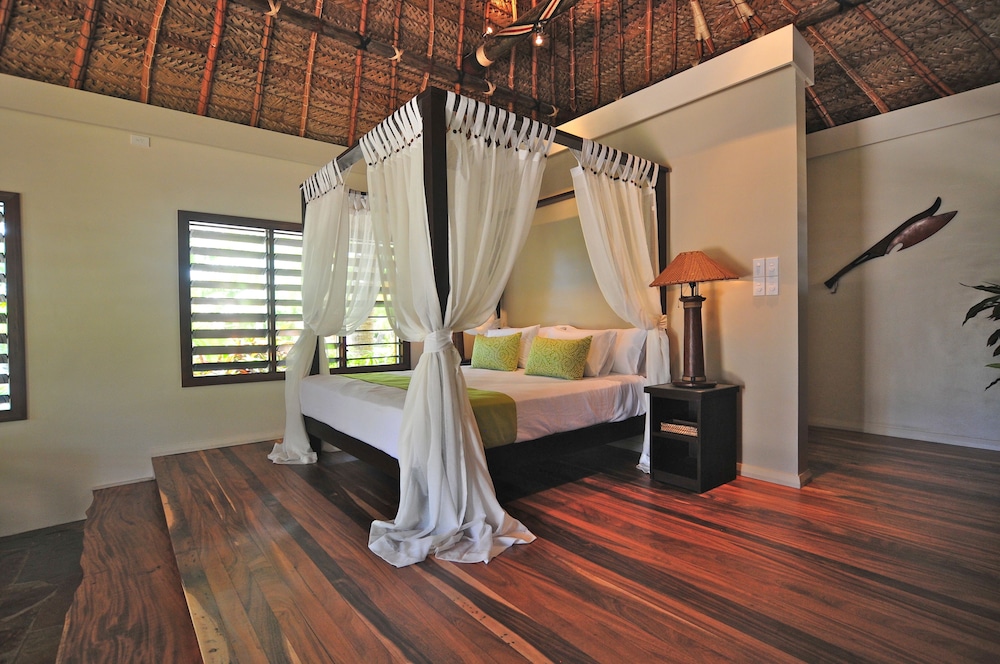 Paradise Cove Resort 35/74
