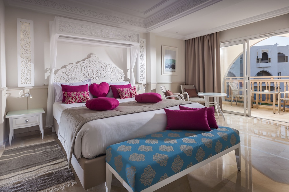 TUI BLUE Palm Beach Palace - Adults Only 7/50