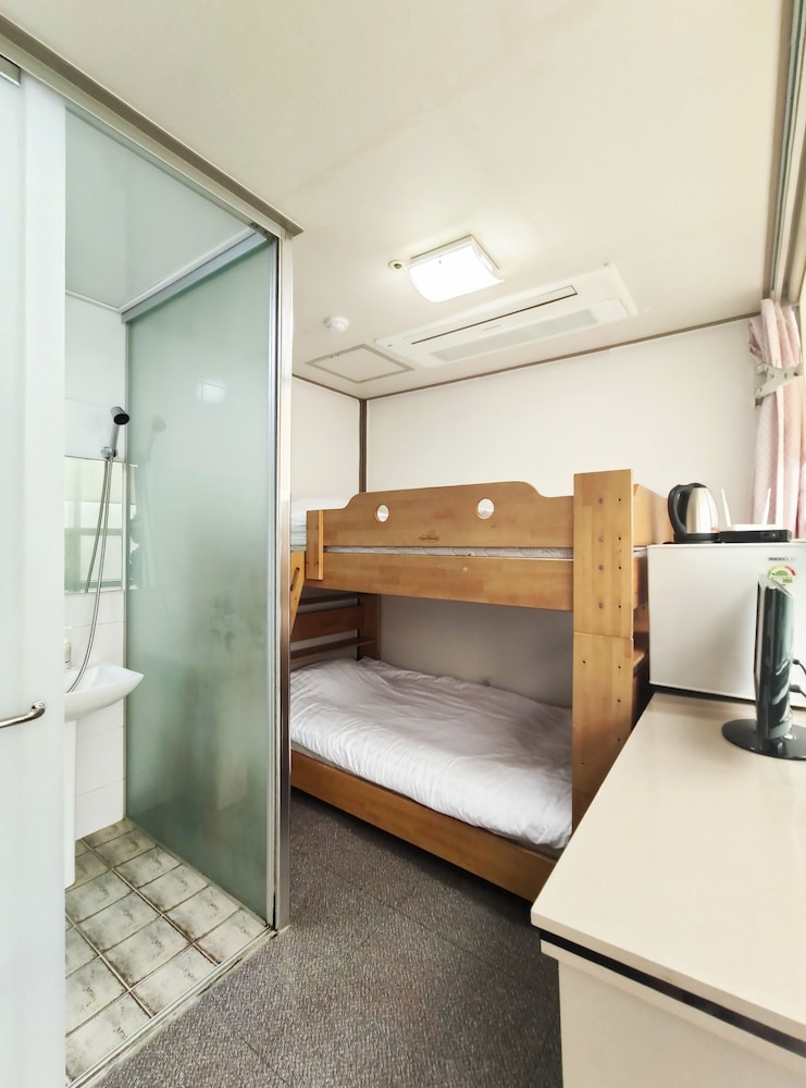OYO Hostel Myeongdong 2 48/75