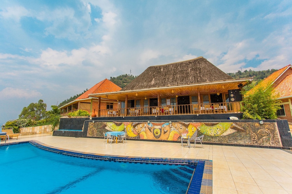 Nirvana Heights Hotel 2/54