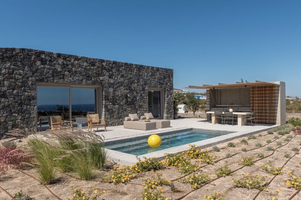 Aesthesis Boutique Villas 49/50