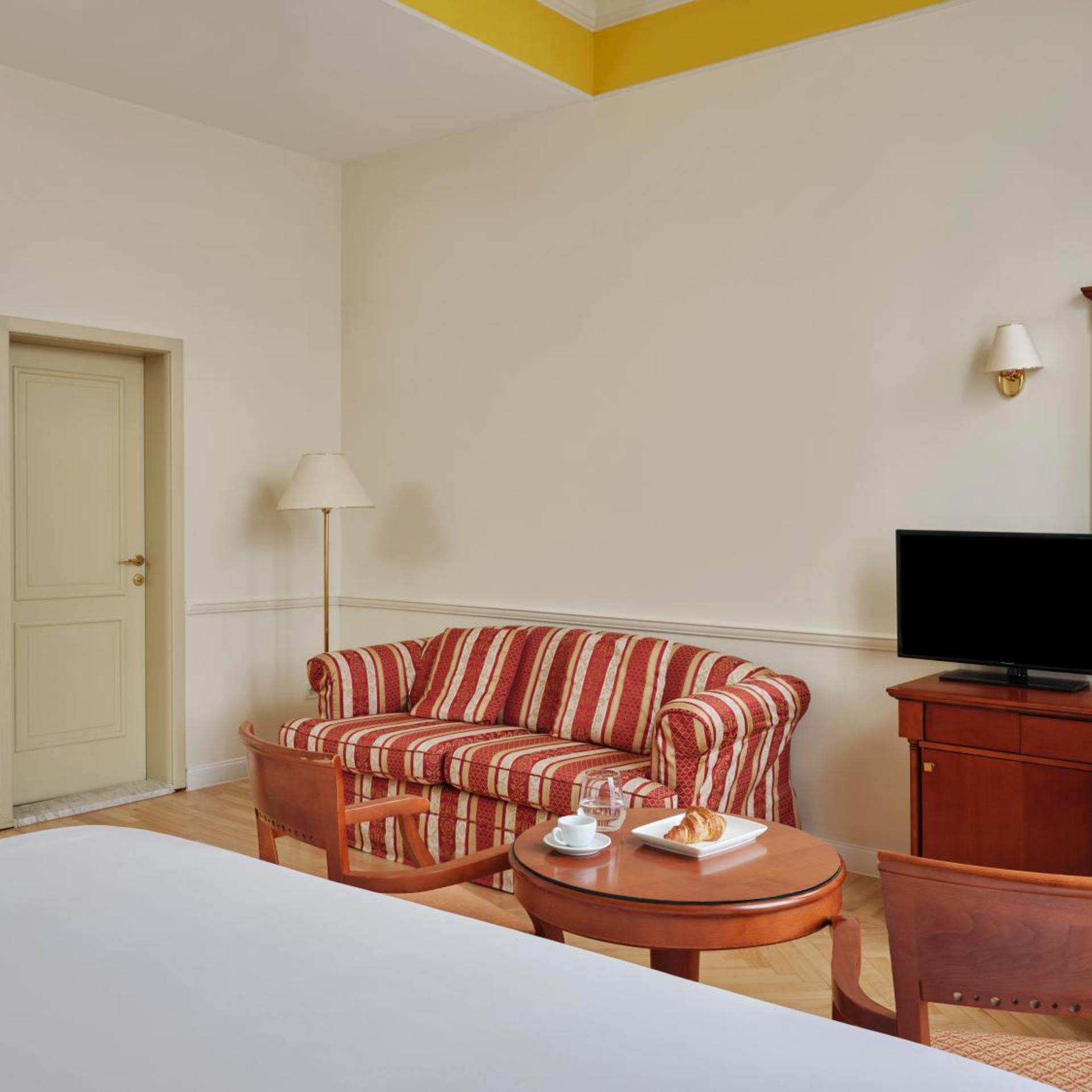 Hotel Continental 33/63