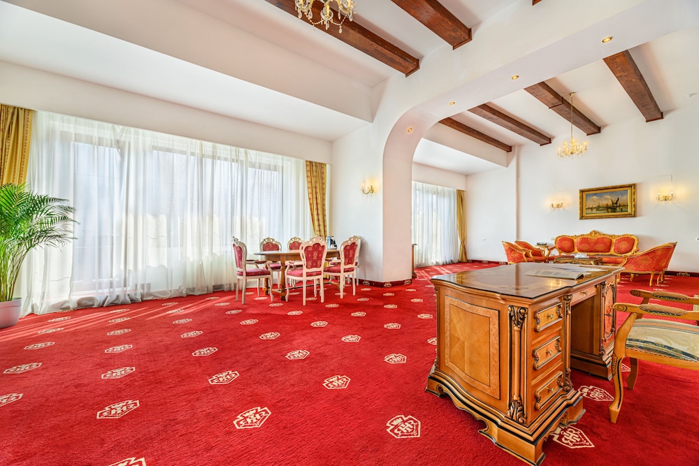 Aurelius Hotel 34/49