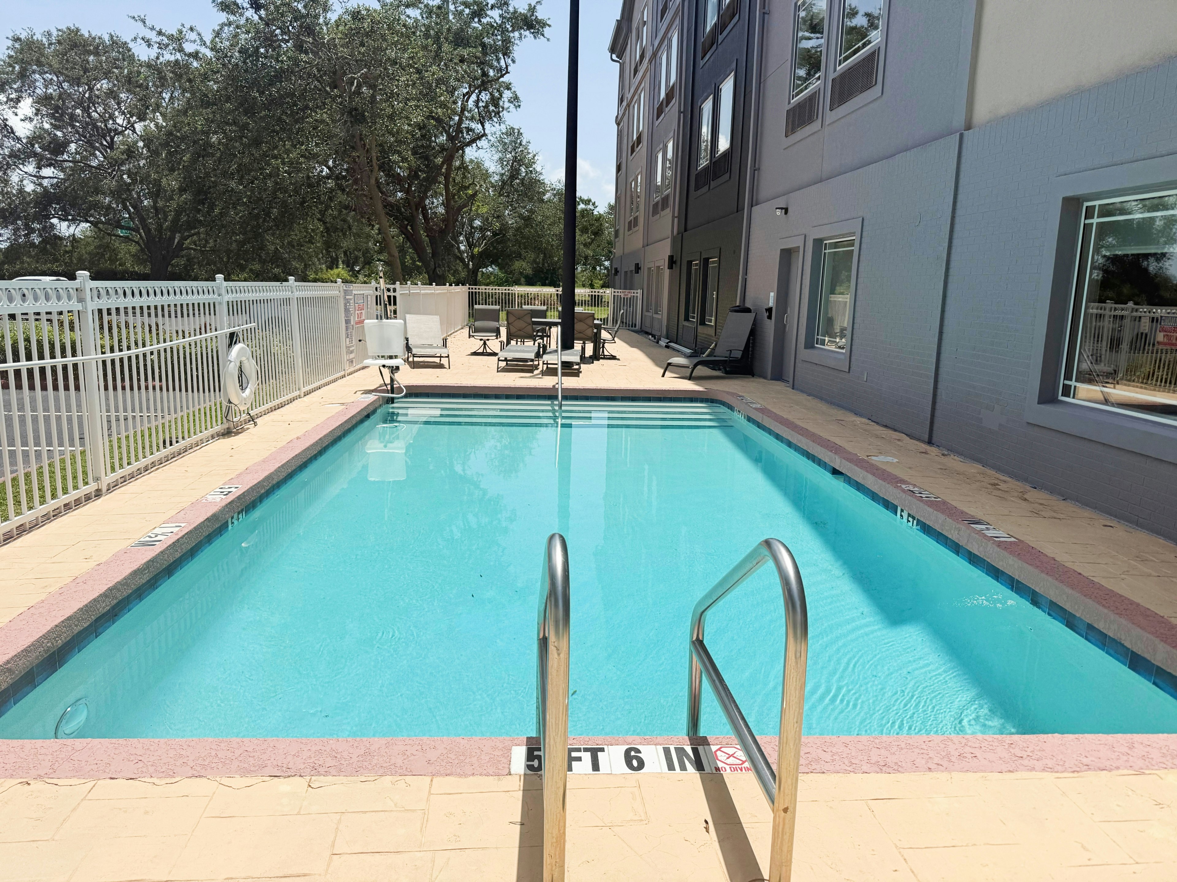Holiday Inn Express Venice 35/52
