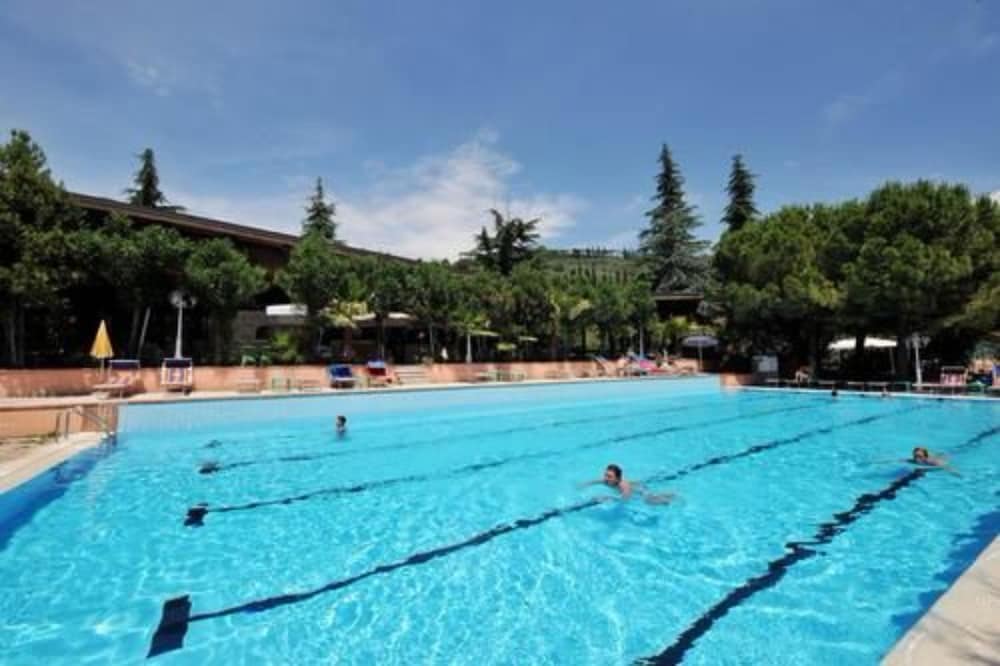 Sport Hotel Olimpo 37/65