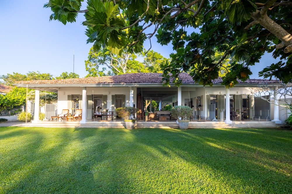 Taru Villas Mawella 42/50