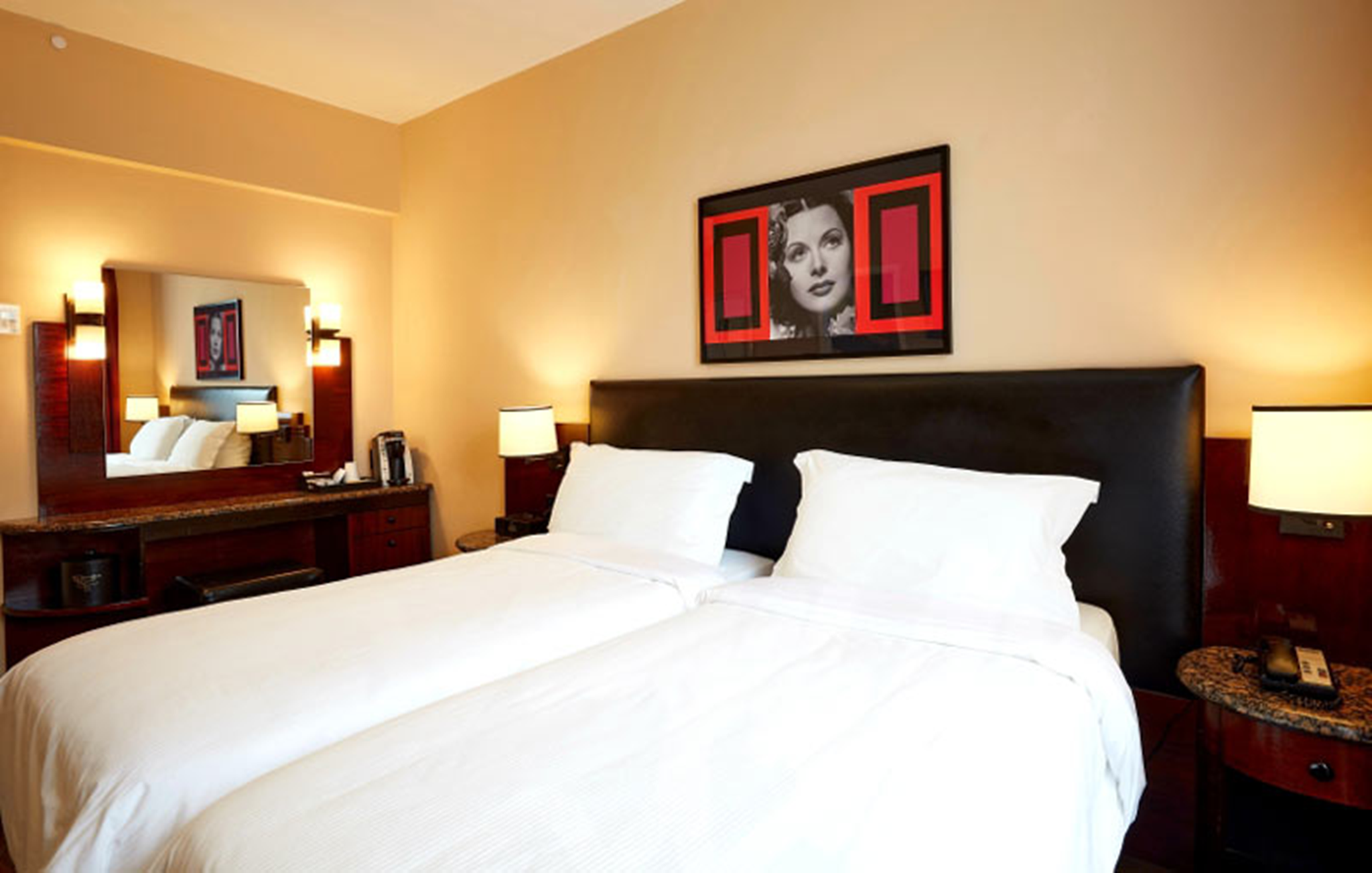 SUPERIOR, TWIN BEDS