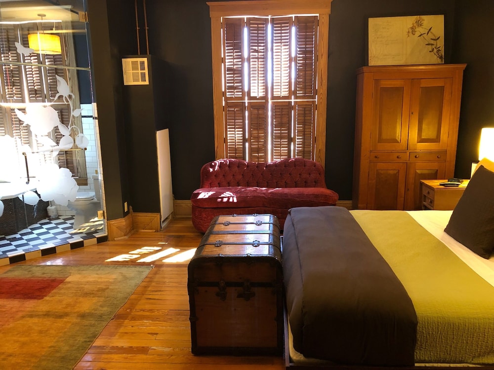 Hotel Frederick 34/50