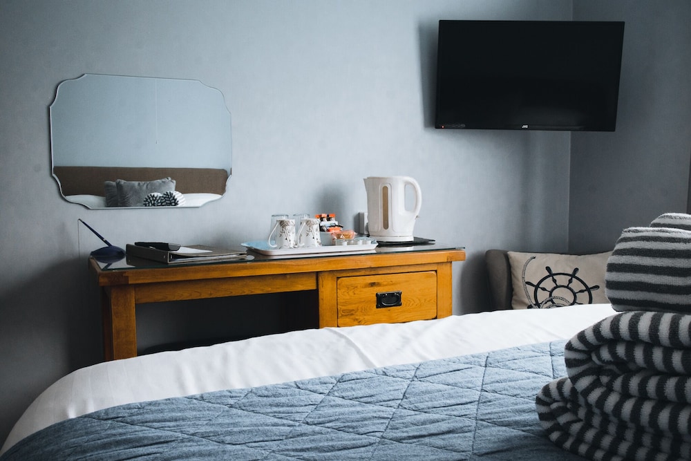 Pinewood B&amp;B 34/50