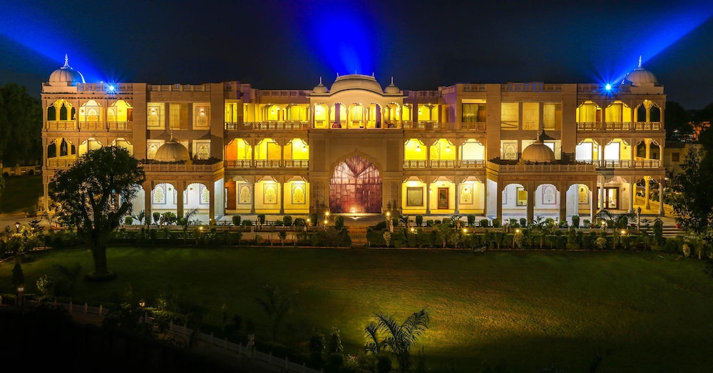 Regenta Resort Vanya Mahal 2/49