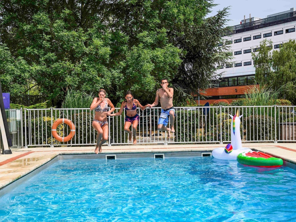 NOVOTEL EVRY COURCOURONNES 41/47