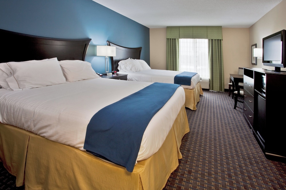 Holiday Inn Express Hotel & Suites Largo-Clearwater 12/40