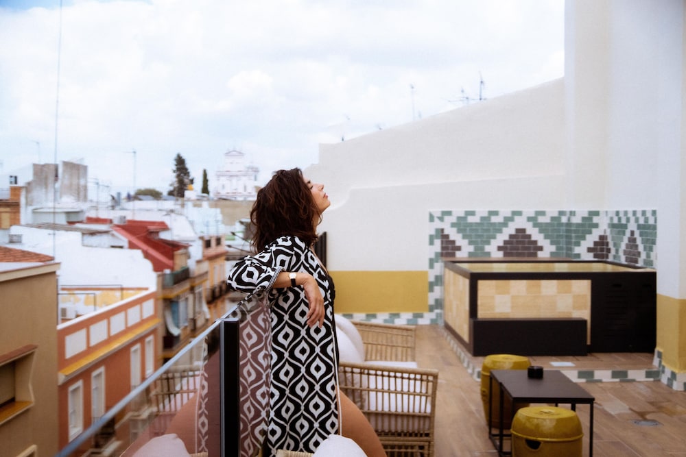 Hotel Abril 6/50