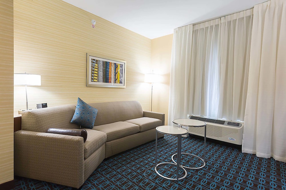 Fairfield Inn And Suites Jamestown 39/60