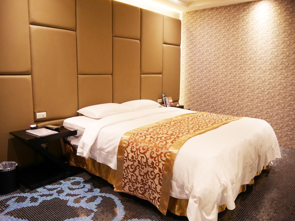 Refinement Motel 14/69