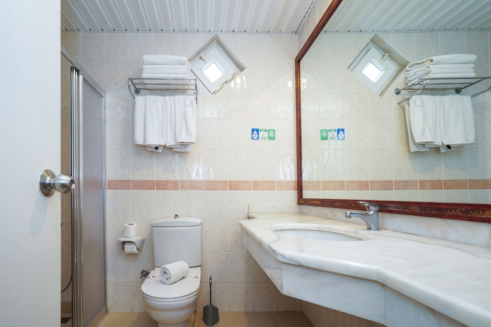 Ergun Hotel 48/50