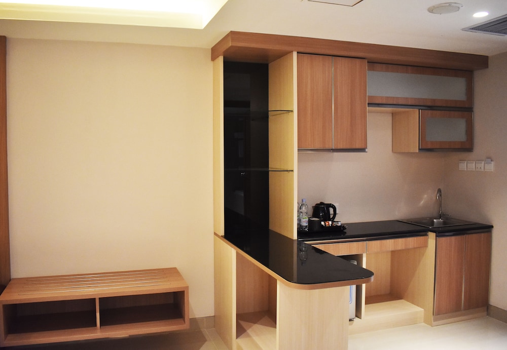Grand Metro Hotel Tasikmalaya 37/45