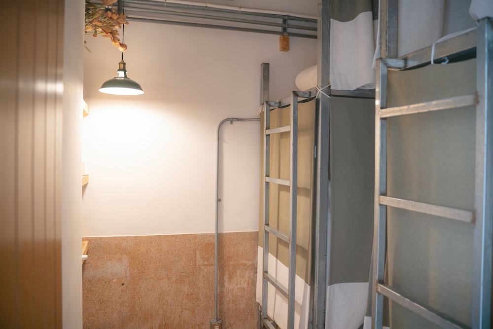 365 Hostel 16/33