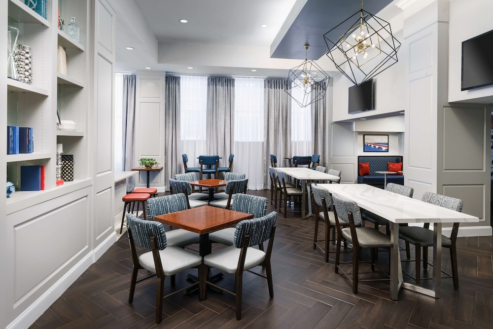 Hampton Inn Washington Dc /White House 40/53