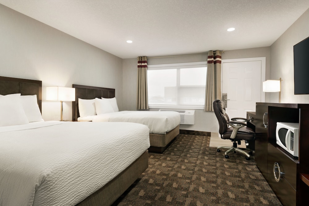 Days Inn By Wyndham Wainwright 10/27