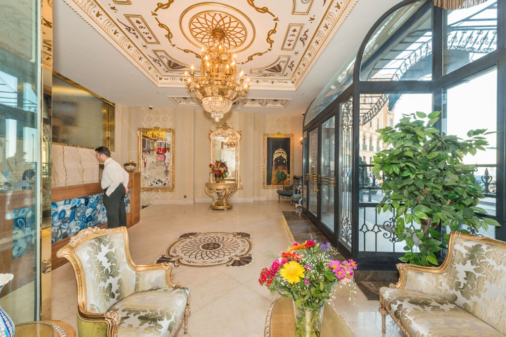 Hotel The Pera Hill 58/72