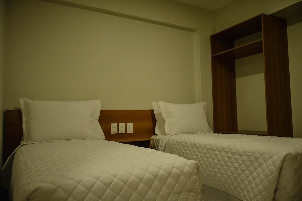 STANDARD, TWIN BEDS