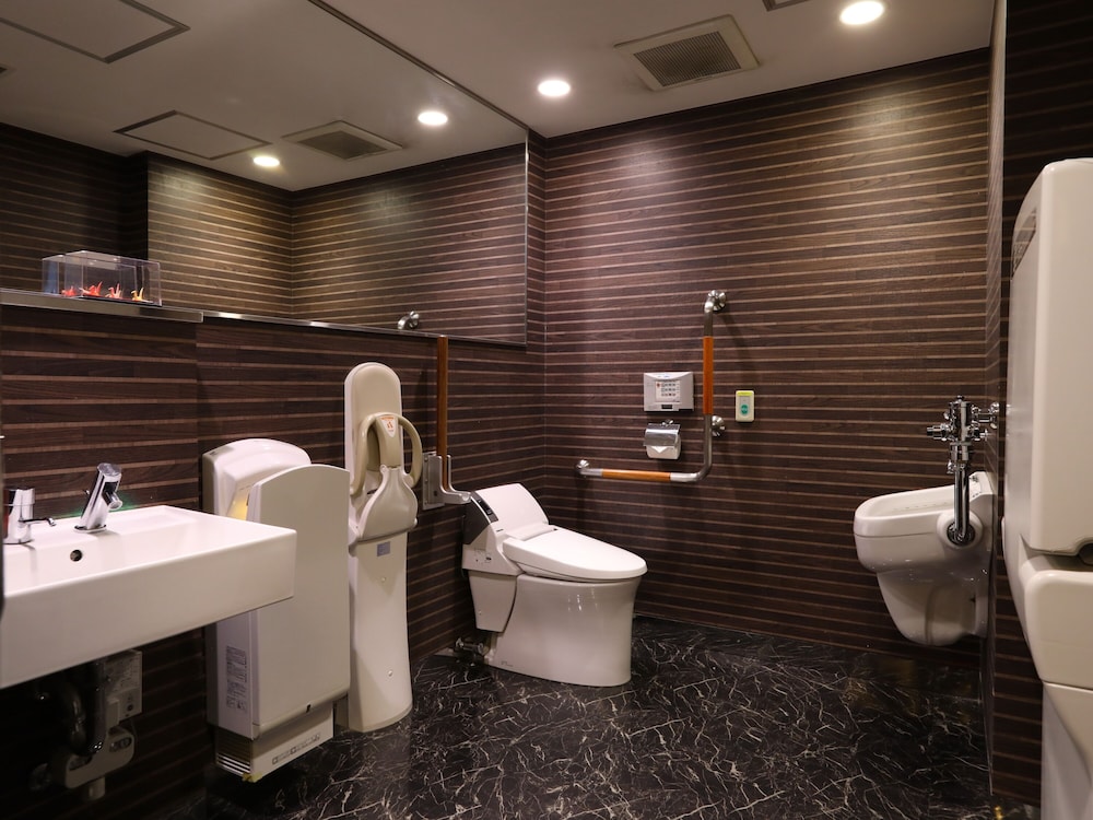 Apa Hotel Kanda-Eki-Higashi 53/63