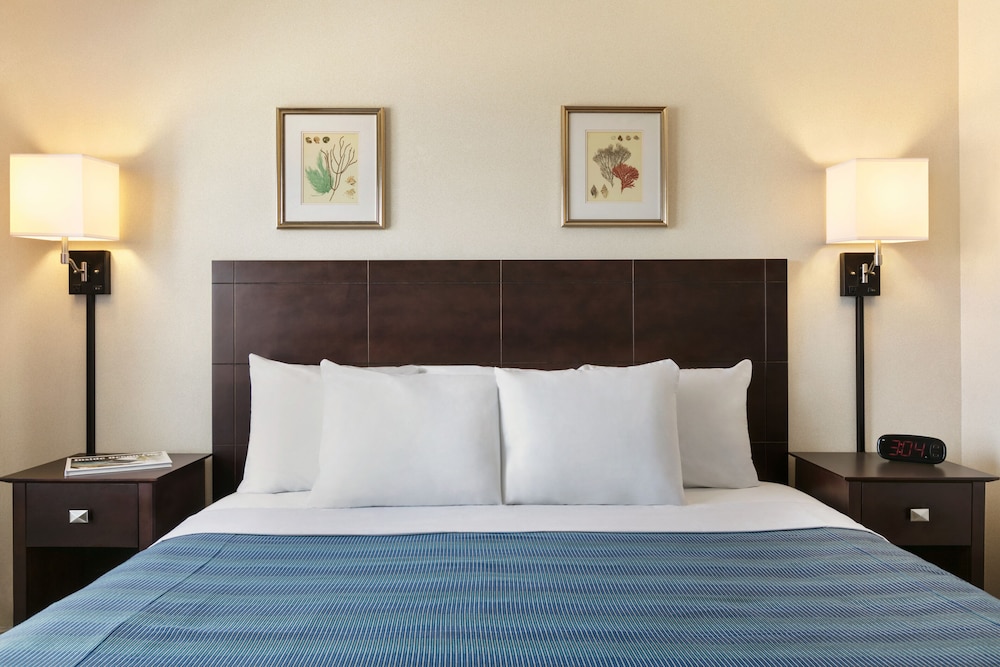 Harrison Hall Hotel 18/50
