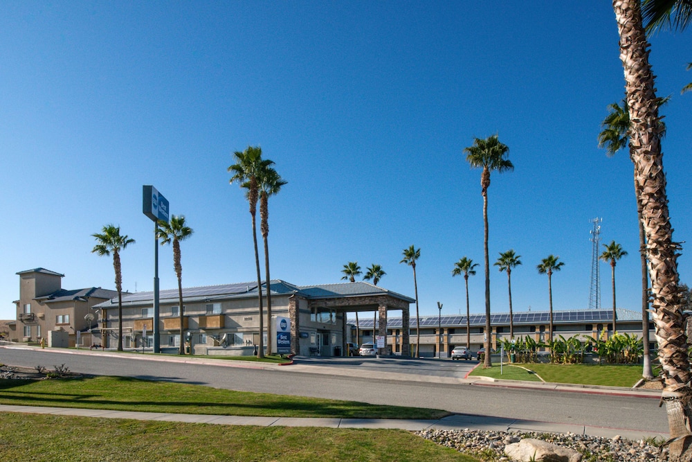 Best Western Kettleman City Inn & Suites 1/45