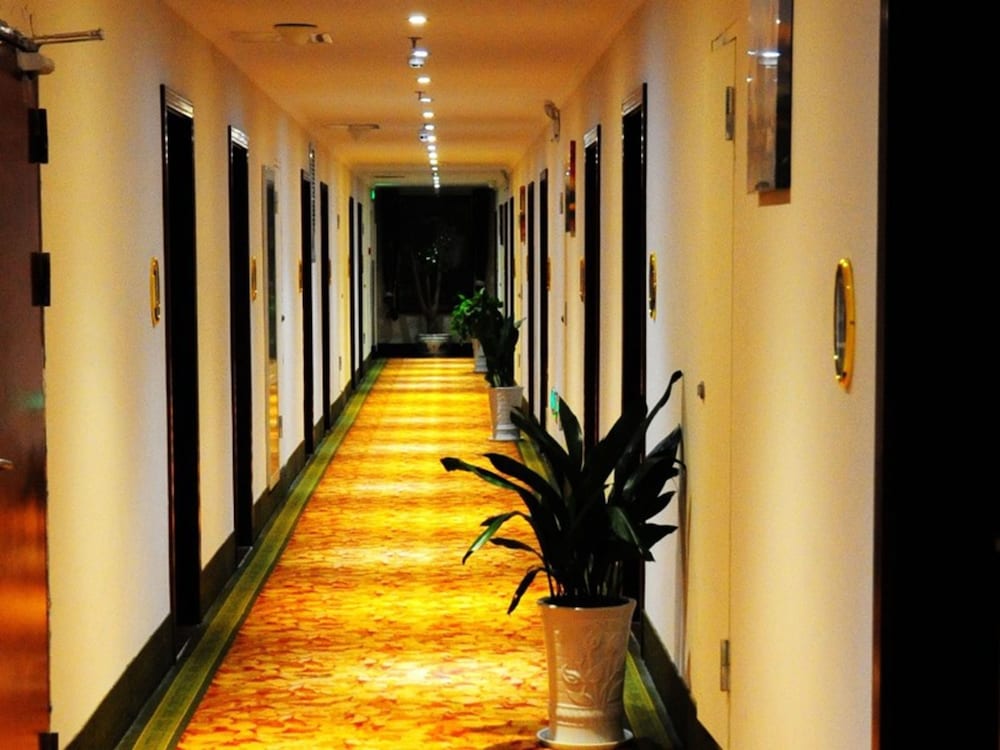 Greentree Inn Yancheng Dongtai Jianggang Yingbin Road Gangcheng Avenue Hotel 18/28