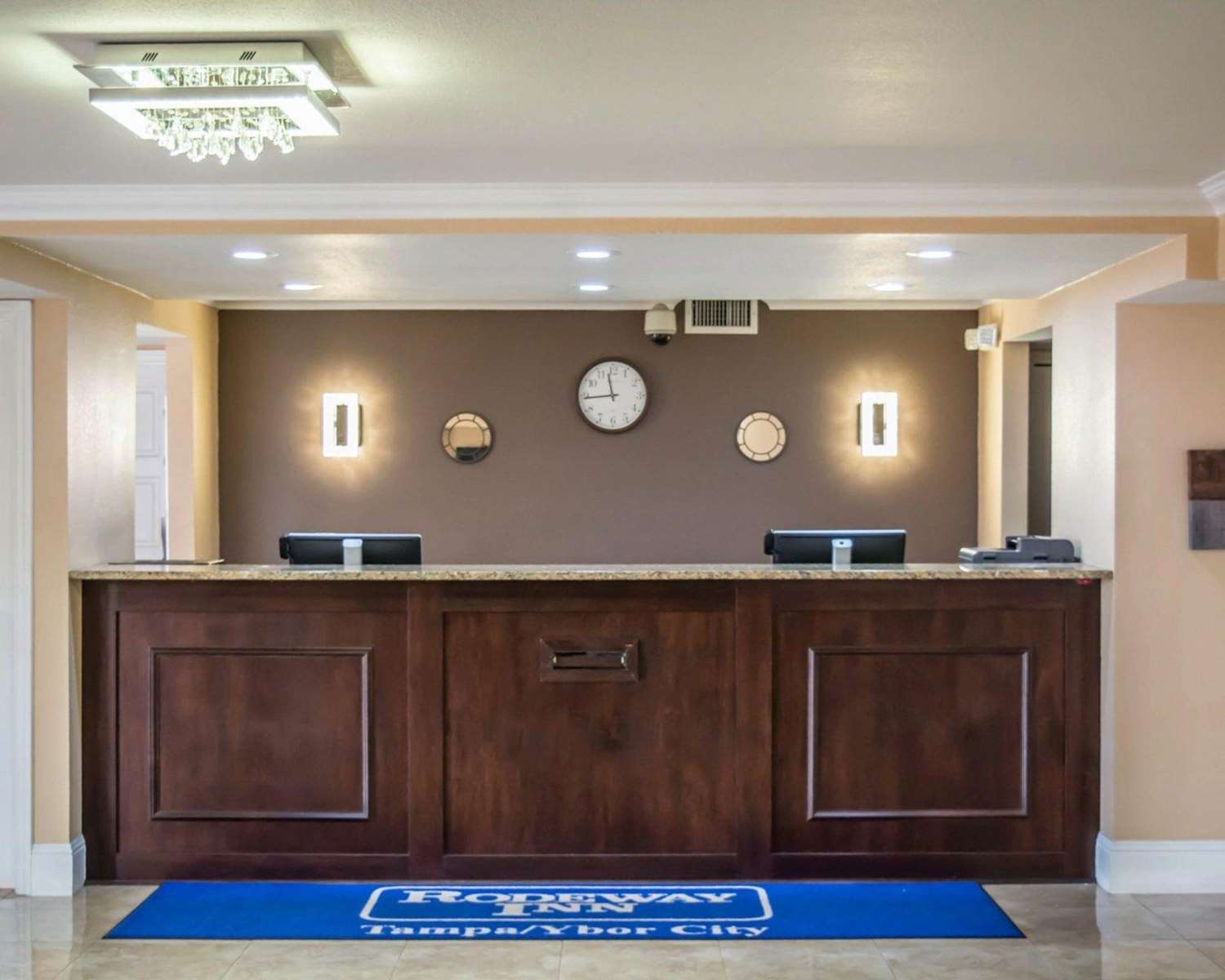 Rodeway Inn Near Ybor City - Casino 13/52