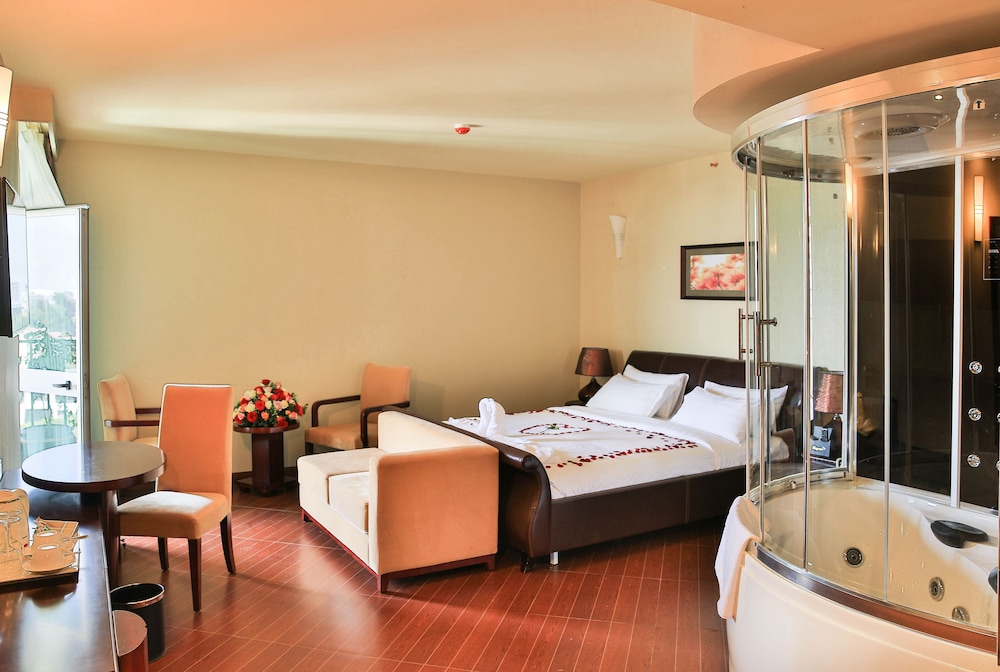 Magnolia Hotel And Conference Center 25/59