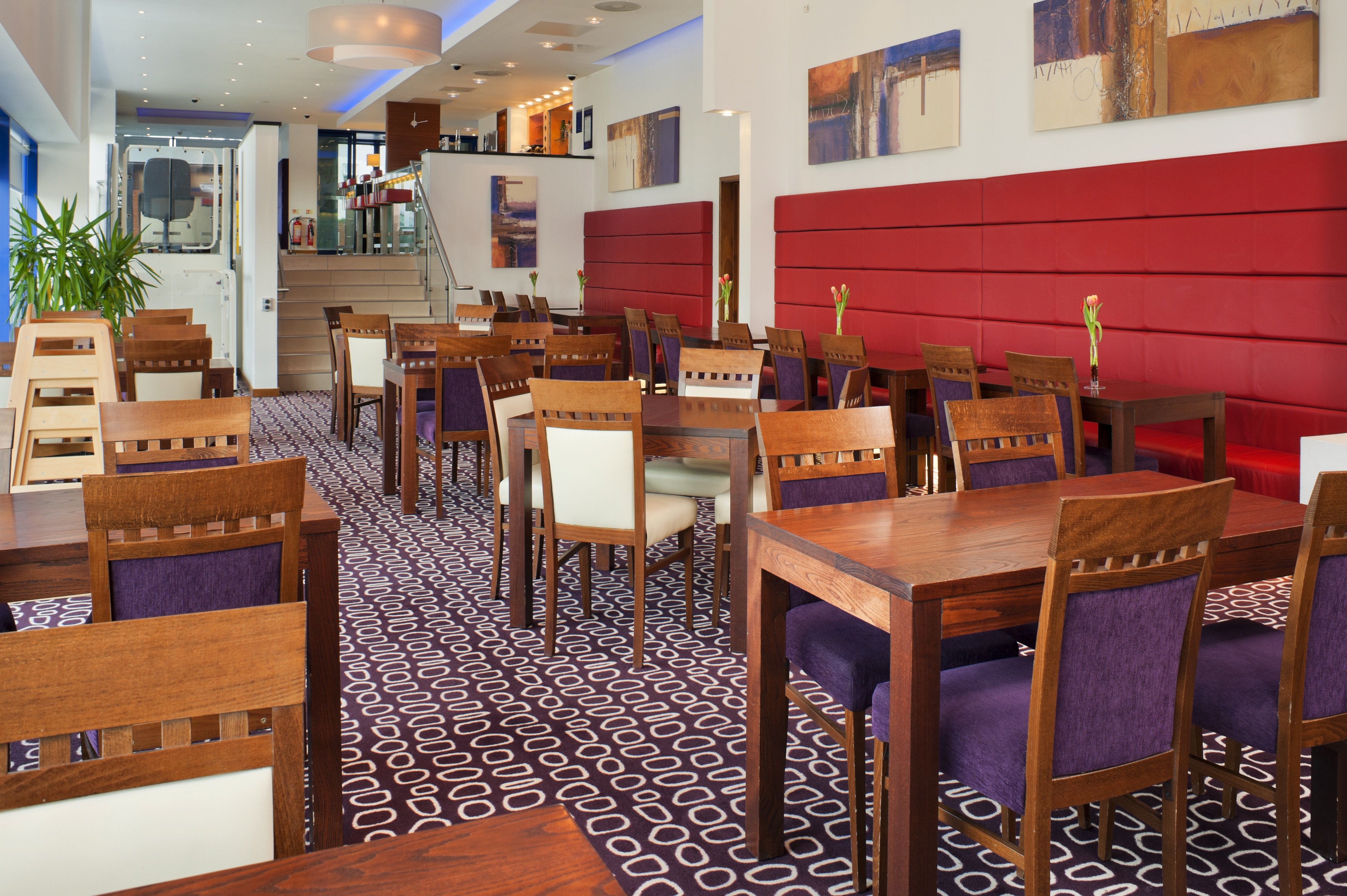 Holiday Inn Express London Golders Green A406 10/19