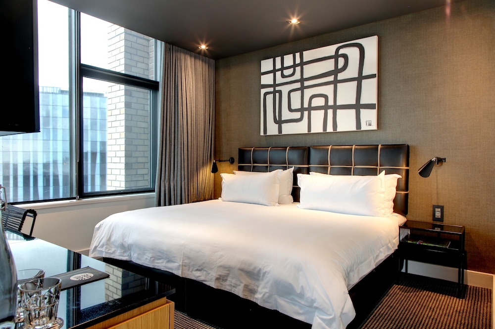 Century City Hotel Urban Square 13/46