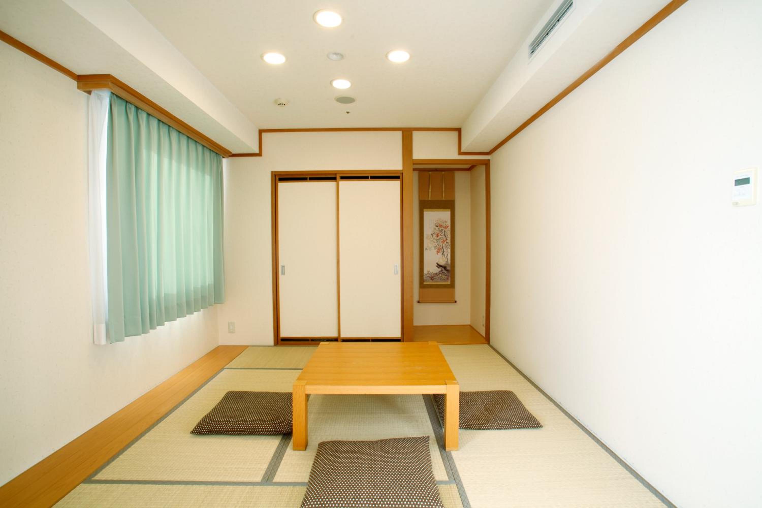 Hyper Hotel Chitose (ex Chitose Station Hotel) 45/57
