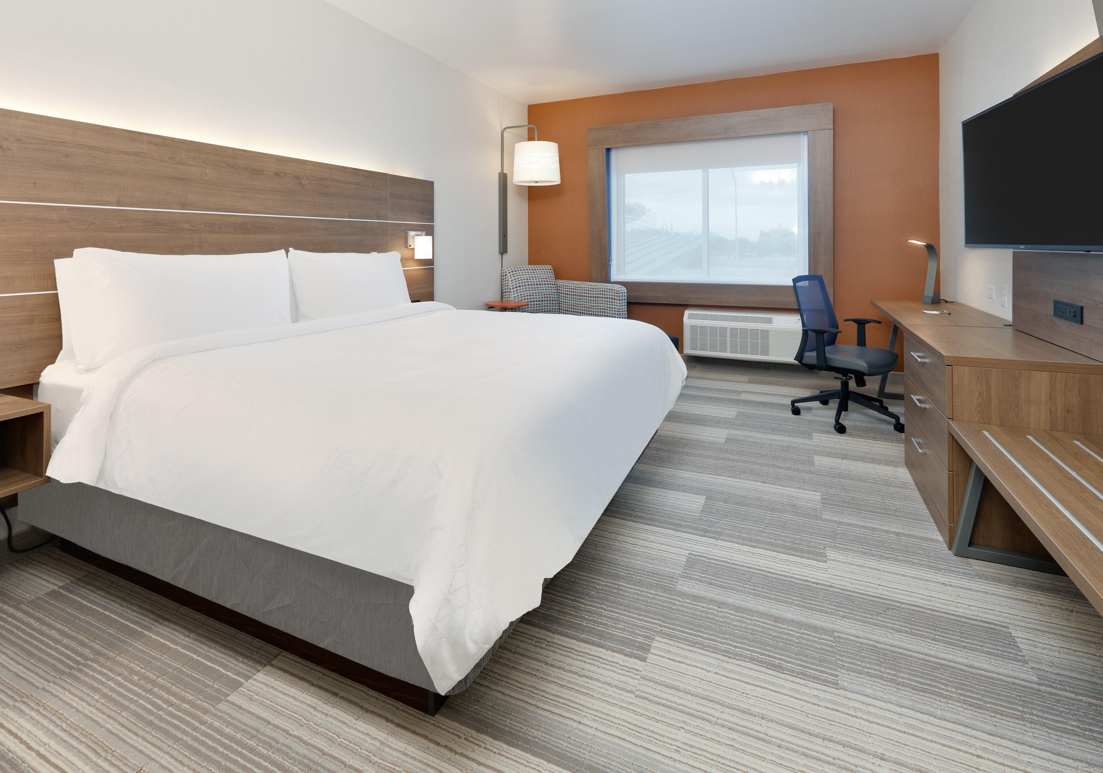 جناح، Holiday Inn Express And Suites Plano East 2/3