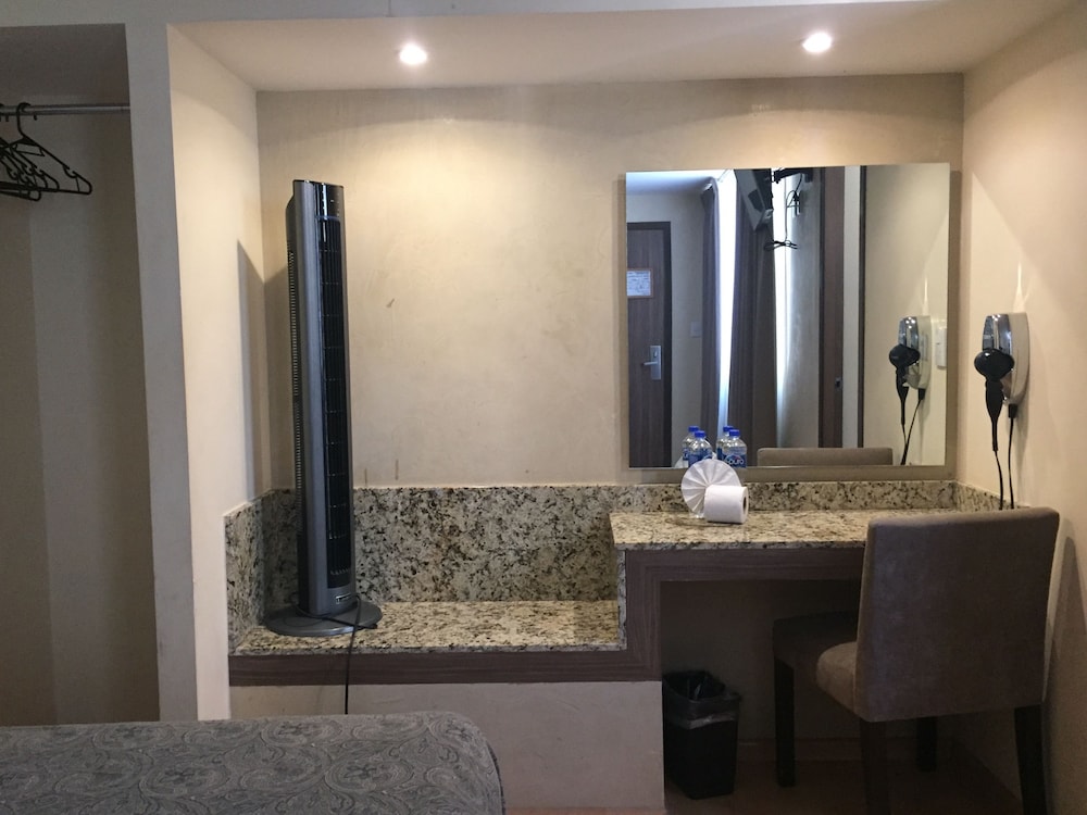 Castropol Hotel 42/43