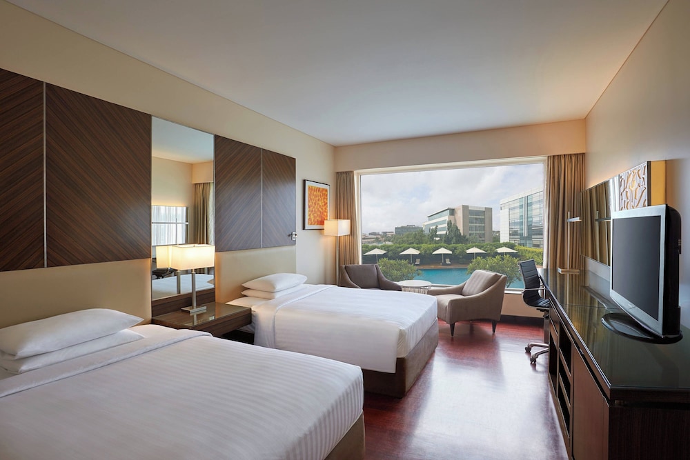 DELUXE, TWIN BEDS