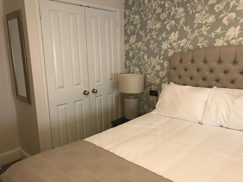 Stratton House Hotel 11/73