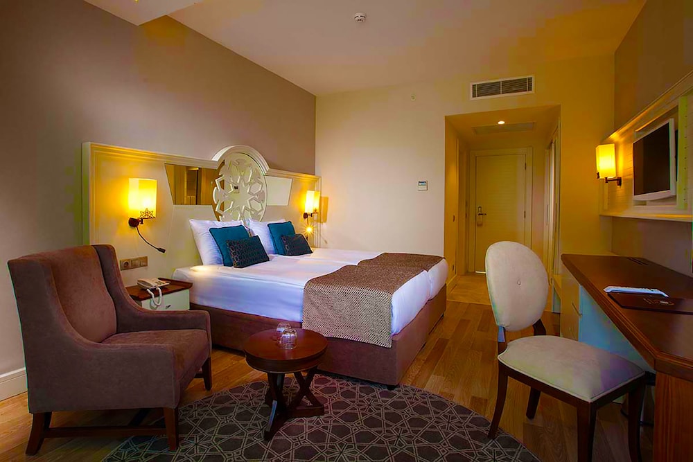 Diamond Elite Hotel and Spa - Adults Only 16 Plus 13/50