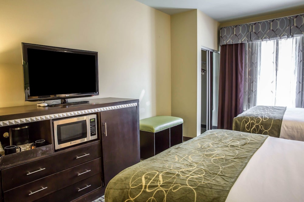 Comfort Suites New Bern near Cherry Point 27/65
