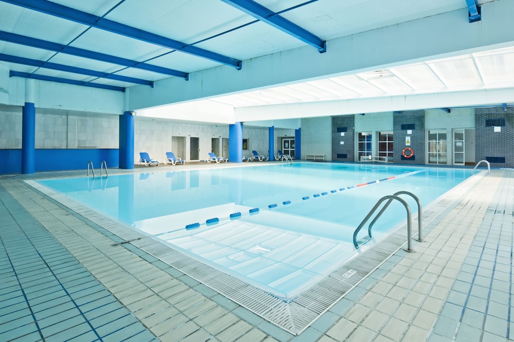 swimming pool spa