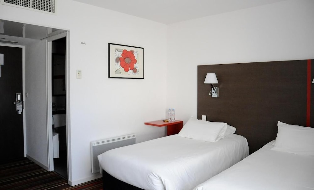 Ibis Styles Segre 15/58