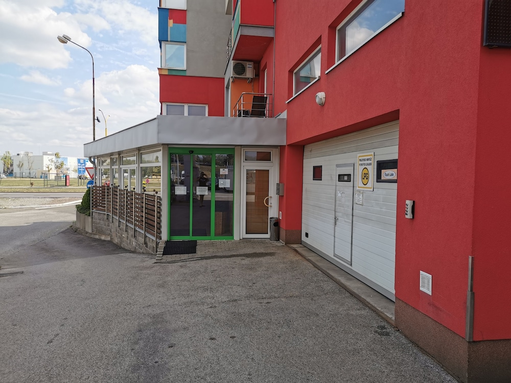 Garni Hotel Muza 41/50