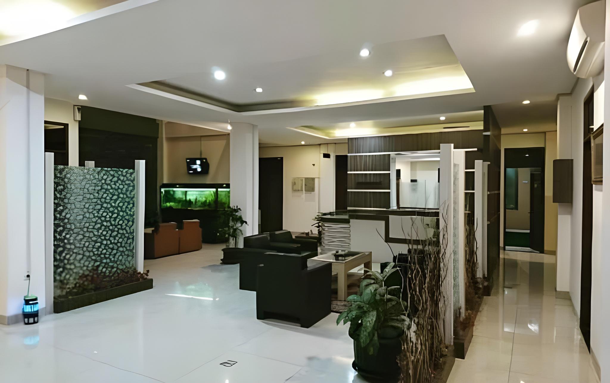 Latief Inn 22/33